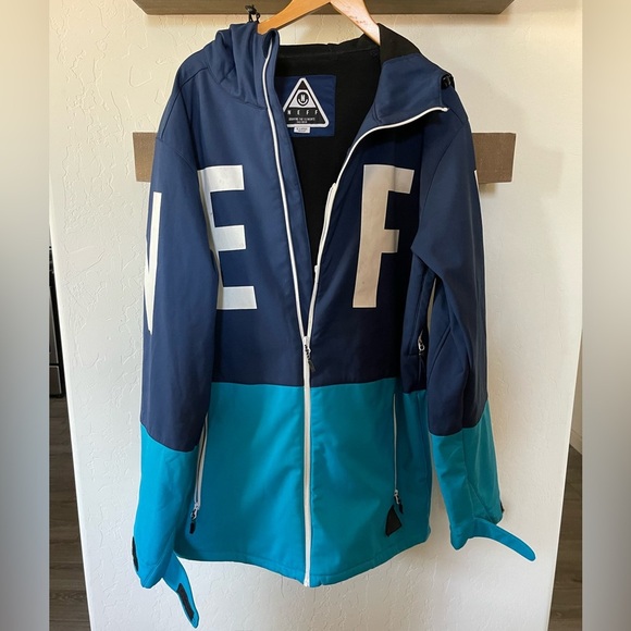 Neff|Bold letter logo Colorblock ski jacket, men’s size XL•••Blue & white - Picture 1 of 11